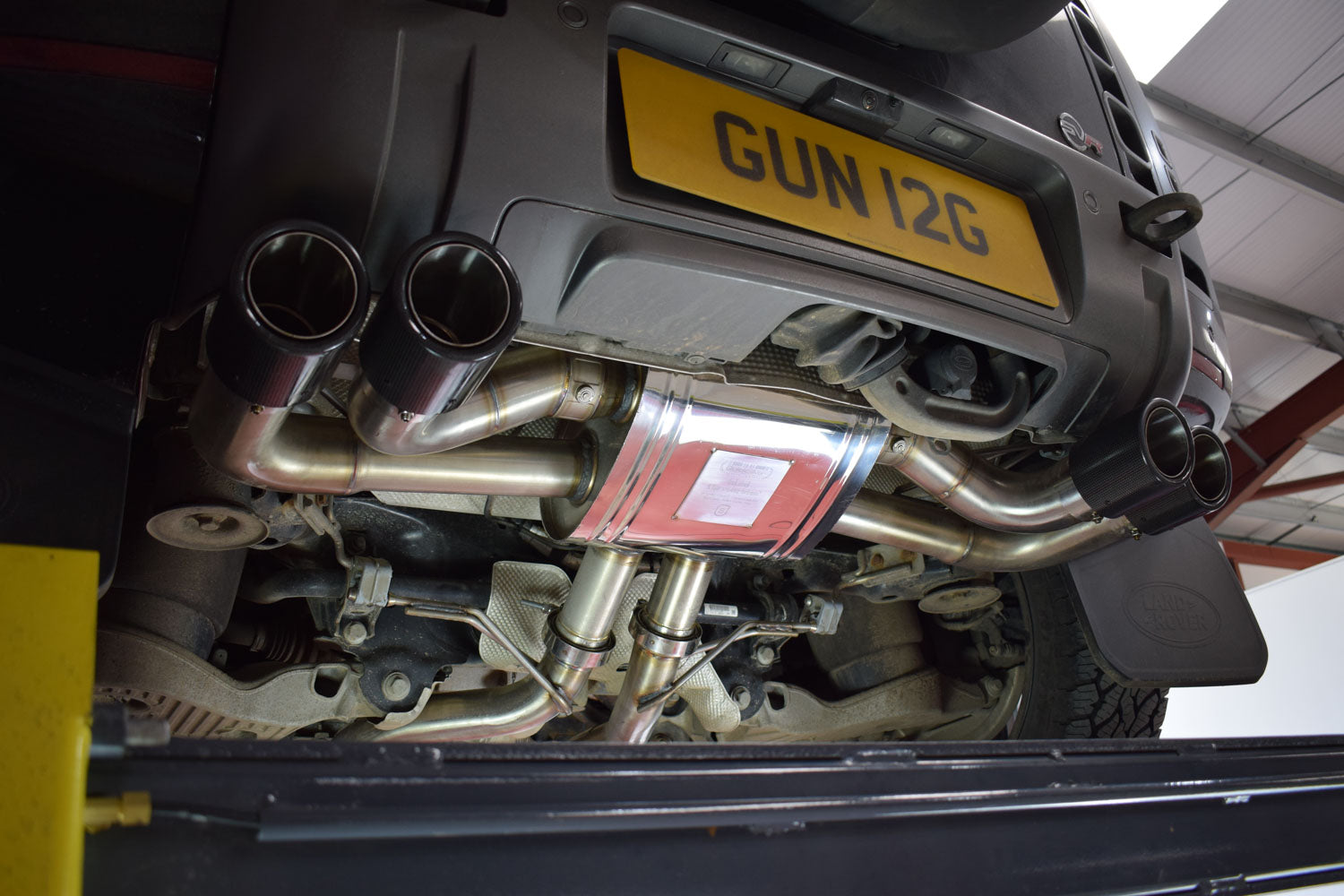 Land Rover Defender P525 V8 90, 110 OR 130 - SUPERSPORT System with Sound Architect™ (2021 on)